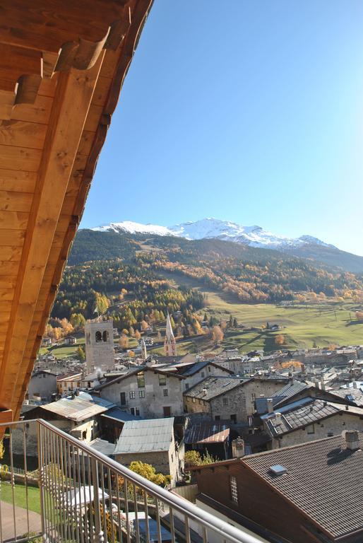 Appartamento Centro Storico Bormio Ruang foto