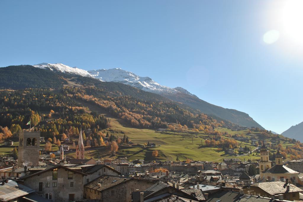 Appartamento Centro Storico Bormio Ruang foto